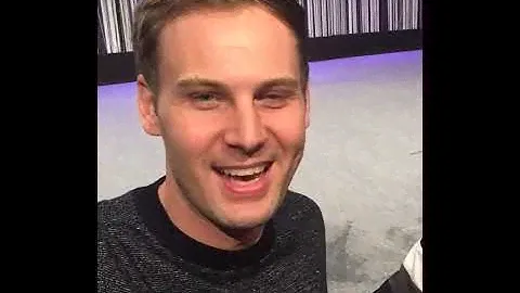 ANDREW KRAMER FOR VK AE