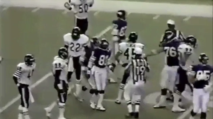 Anthony Carter and Tommy Kramer Beat the Bears