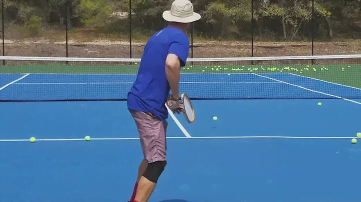 Playing Tennis with a Woodie (Wooden Tennis racquet). Vintage Wilson Jack Kramer Autograph
