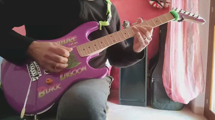 White Lion, Wait solo "Cover" on Kramer Baretta Special